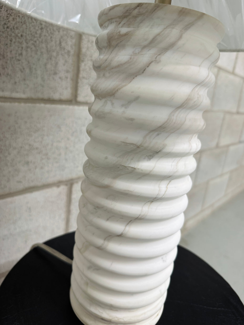 Alloro Table Lamp